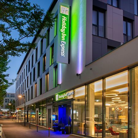 Holiday Inn Express Stuttgart-Waiblingen By Ihg Εξωτερικό φωτογραφία